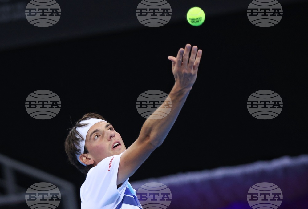 Тенис - Sofia Open 2022 - финал - Холгер Руне - Марк-Андреа Хюслер