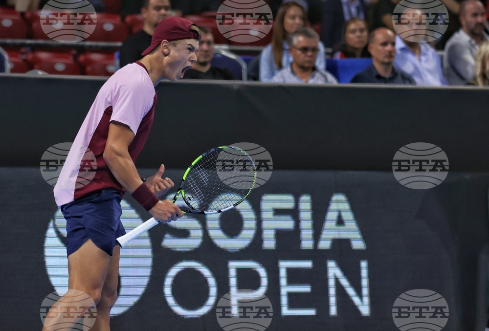 Тенис - Sofia Open 2022 - финал - Холгер Руне - Марк-Андреа Хюслер