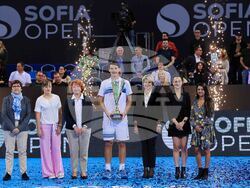 Министър Весела Лечева връчи купите на финалистите в турнира Sofia Open