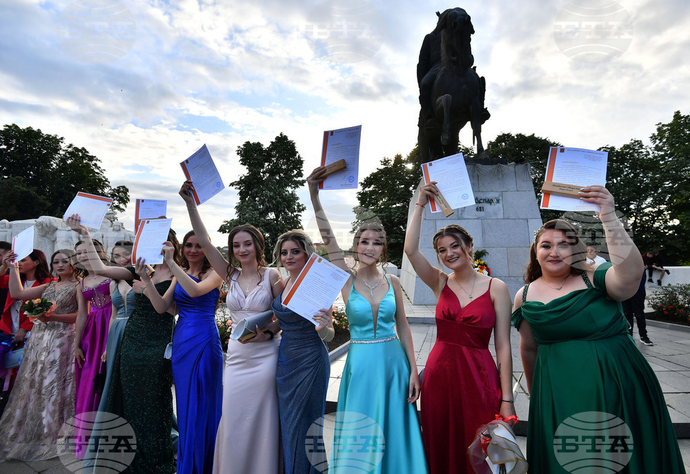 Исперих - абитуриенти