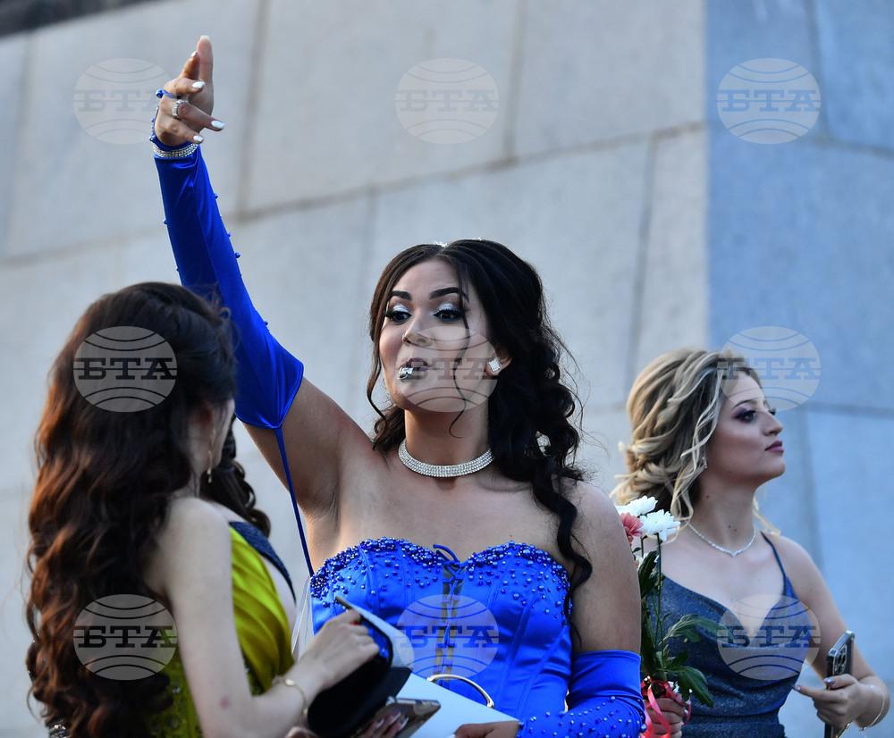 Исперих - абитуриенти