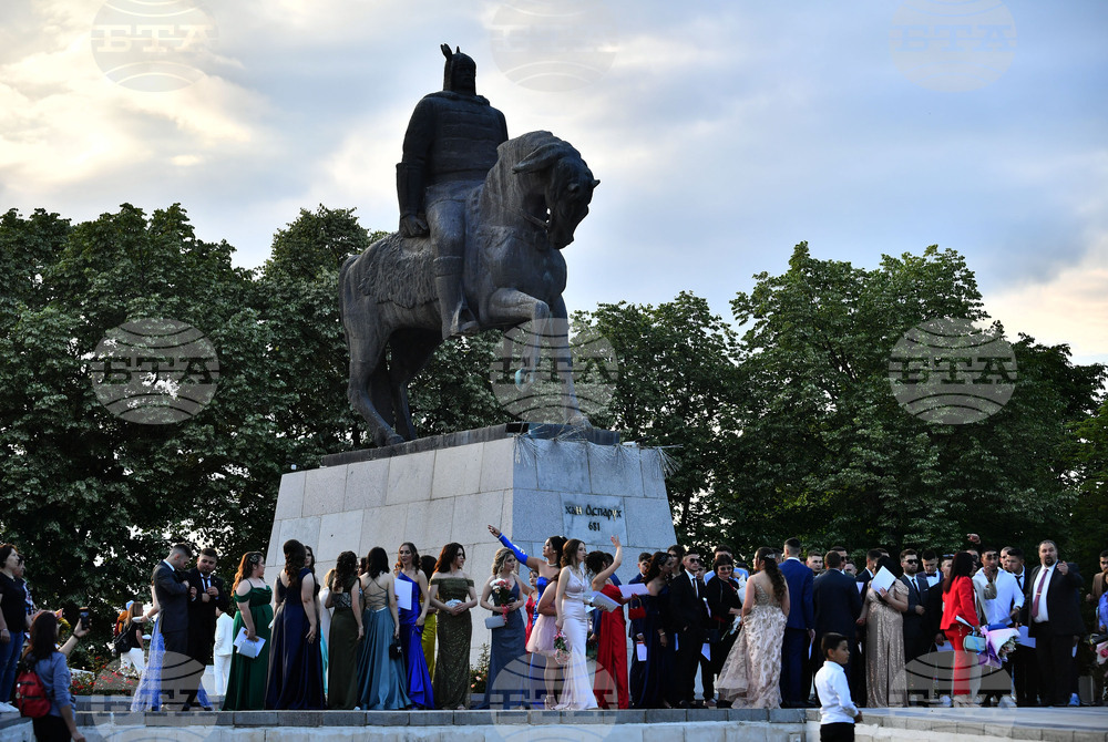 Исперих - абитуриенти