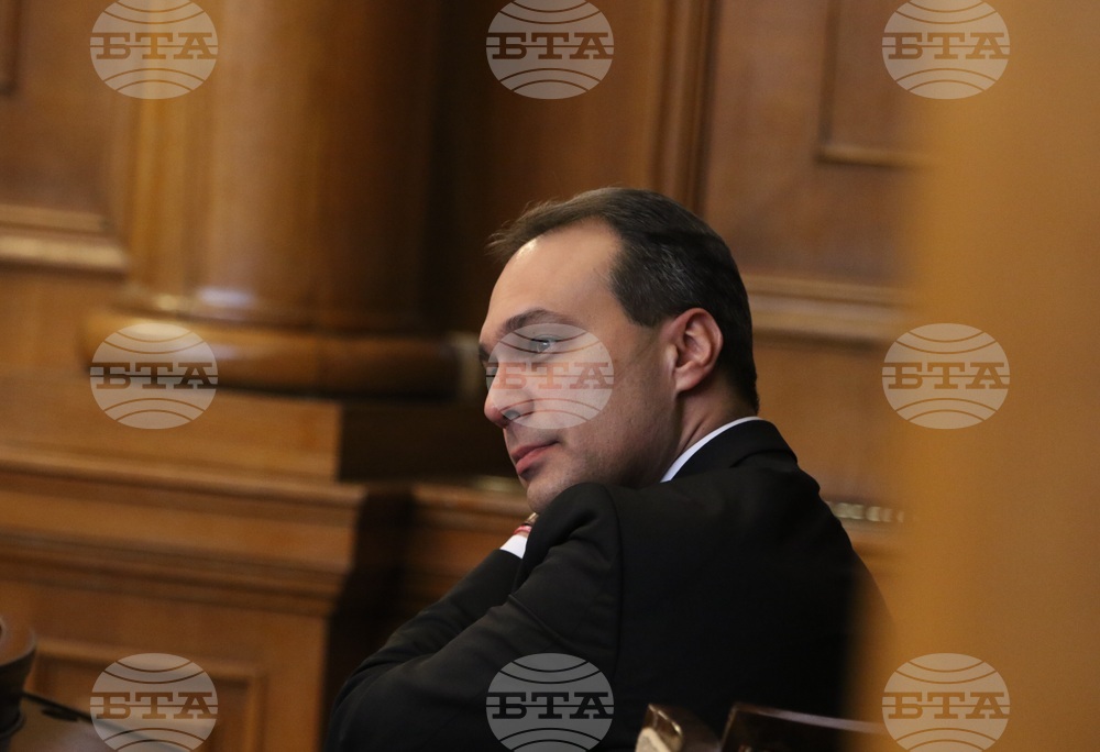 Народно събрание - Драгомир Заков – министър на отбраната