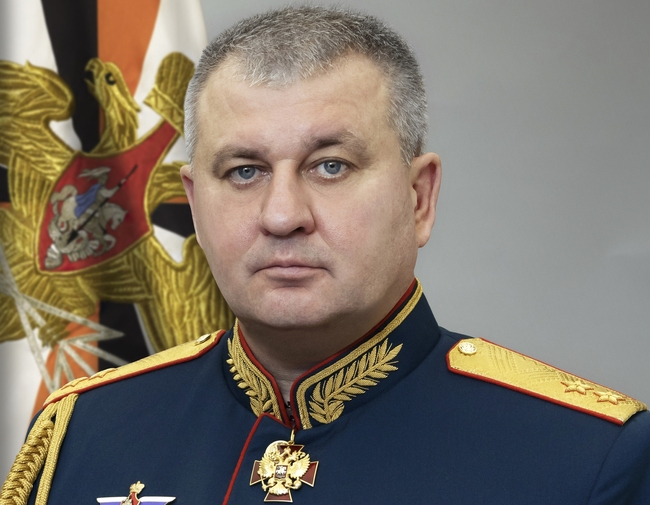 Бивш високопоставен руски военен бе осъден на седем години затвор за вземането на подкупи