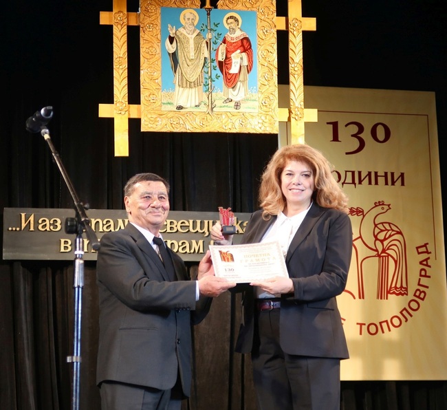 Вицепрезидентът: Българското читалище носи светлината на кандилото пред иконата и никой не може да я загаси