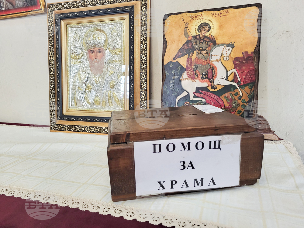 Самоков - храм „Св. Николай Чудотворец“ - иконостас