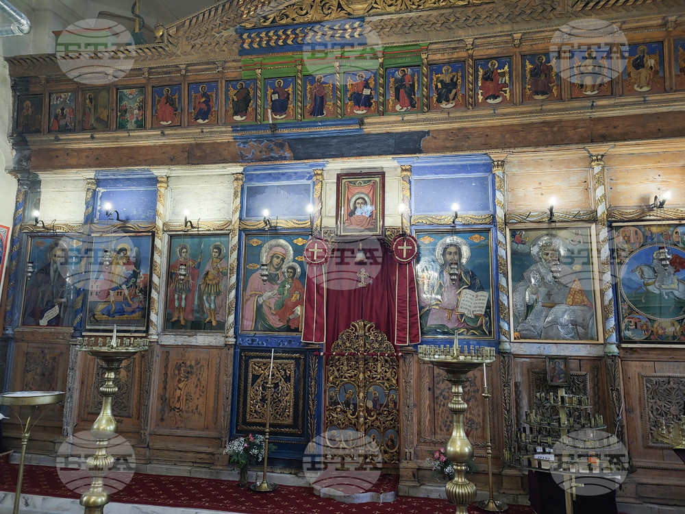 Самоков - храм „Св. Николай Чудотворец“ - иконостас