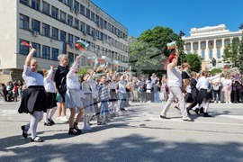 Габрово - 24 май - празнично шествие