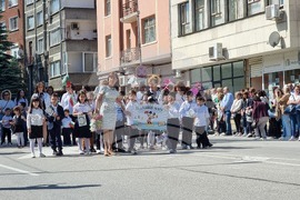 Габрово - 24 май - празнично шествие