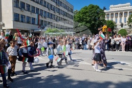 Габрово - 24 май - празнично шествие