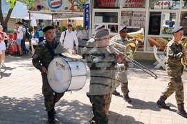 Сливен - 24 май - шествие