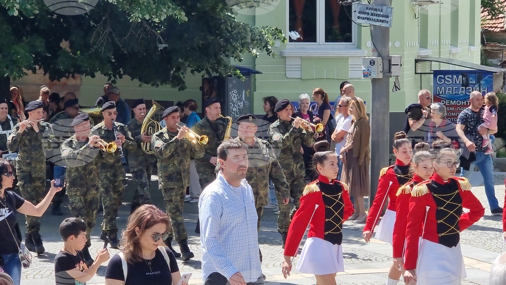 Сливен - 24 май - шествие