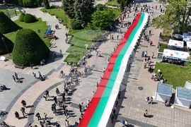 Русе - 24 май - празнично шествие