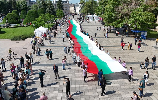 Русе - 24 май - празнично шествие