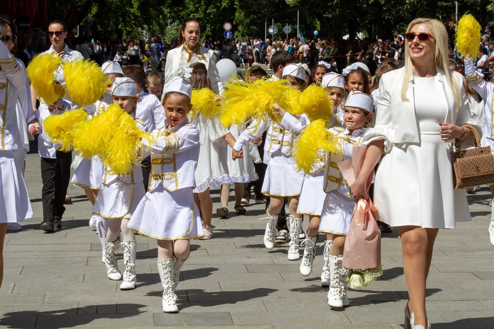 Зам.-кметът Надежда Чакърова на 24 май: Образованието и културата са устоите на всеки народ, всяка нация и на всяко общество