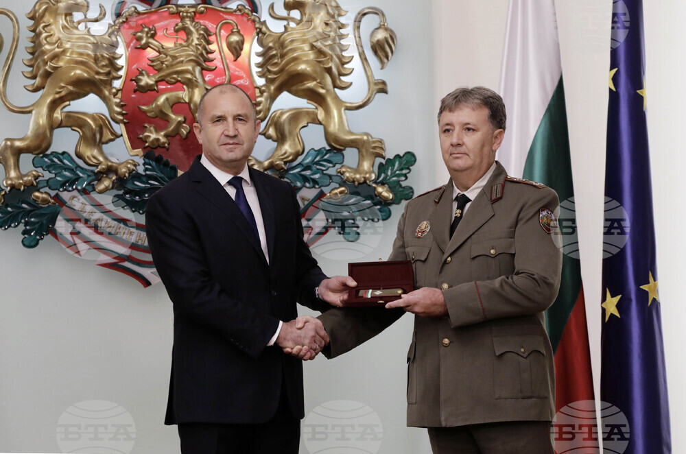 Президент - висше офицерско звание - церемония