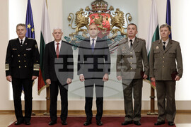 Президент - висше офицерско звание - церемония