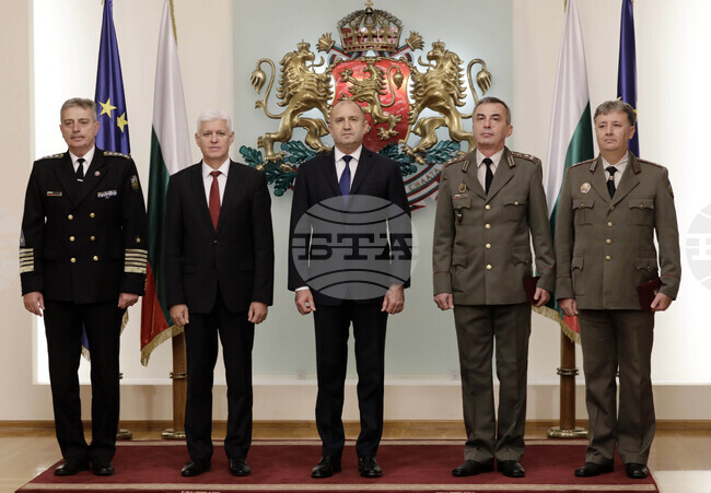 Президент - висше офицерско звание - церемония