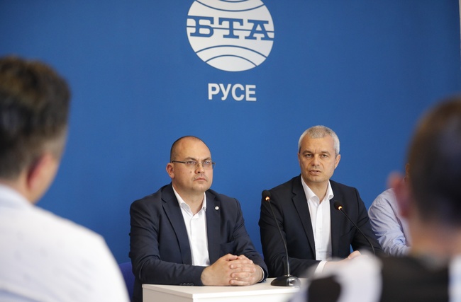 Председателят на партия "Възраждане" Костадин Костадинов