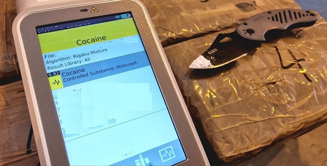 Над 5,5 кг кокаин в кабината на товарен автомобил откриха митнически служители на МП Калотина