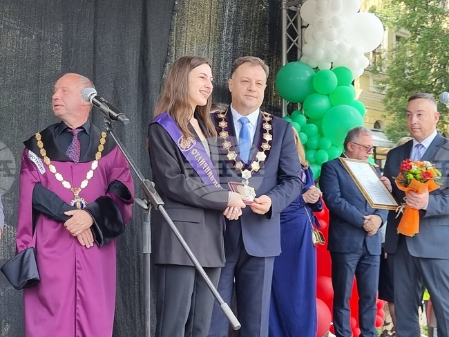 Велико Търново - 24 май - награди