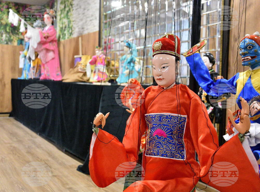 Варна - кукли - изложба