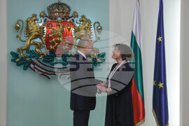 Румен Радев - Флоранс Робин - орден „Мадарски конник“