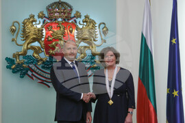 Румен Радев - Флоранс Робин - орден „Мадарски конник“