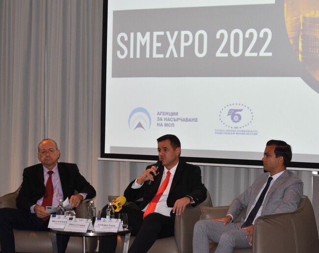 Над 75% от заетите у нас работят в малки и средни предприятия