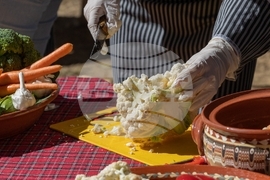 Габрово - Етнографски музей „Етър“ - правене на туршии - демонстрации