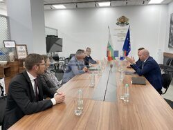 Снимка: Министерство на туризма - Министерството на туризма подписа ключов документ за стратегическо партньорство с ГБИТК за промотирането на България