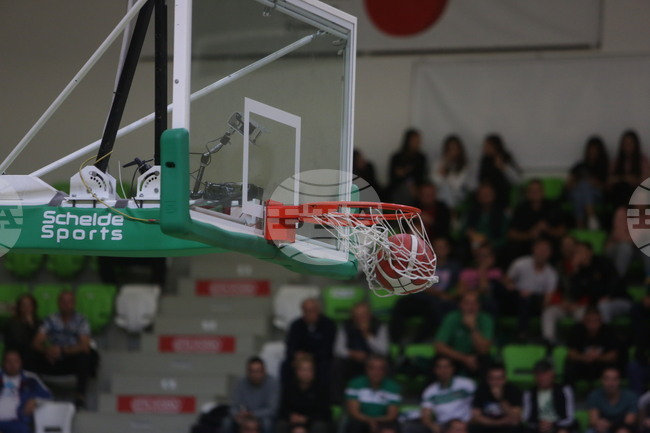 Балкан привлече американския център Мичъл Смит