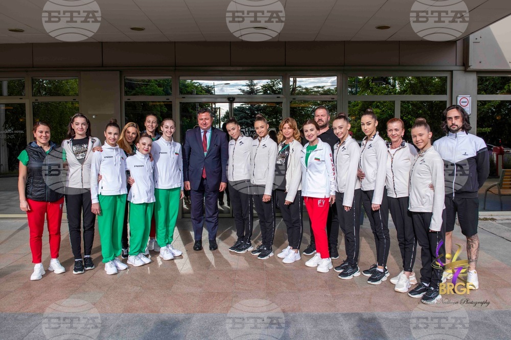 Посланикът на България в Унгария поздрави българските гимнастички и им пожела успех на Европейското първенство в Будапеща