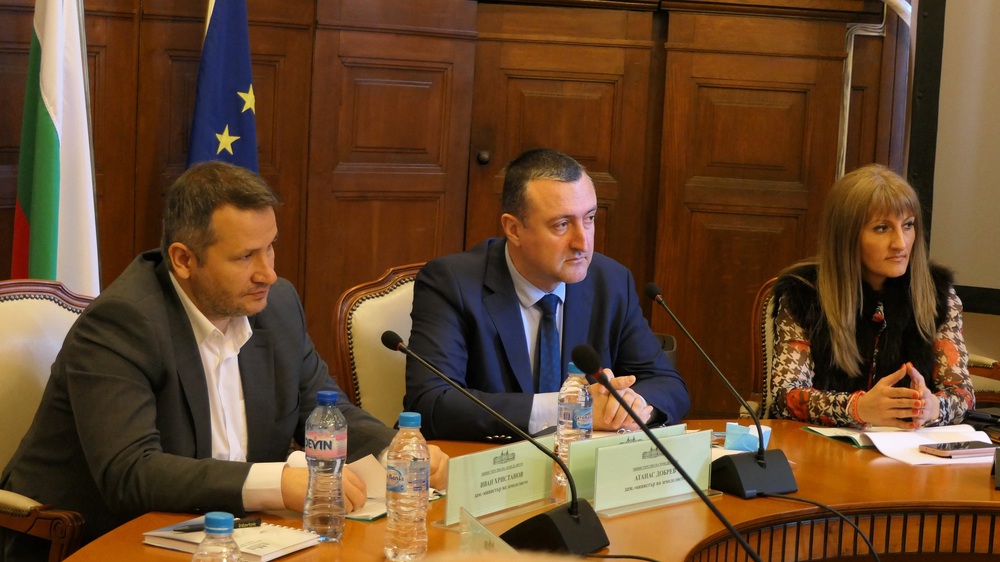 Заместник-министър Добрев: Строго ще се следят дейностите по дърводобив и дървообработка