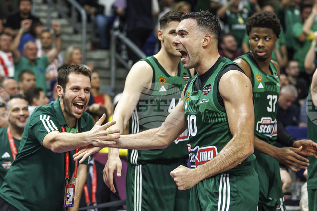 Шампионът в Евролигата Панатинайкос постигна трудна победа при гостуването си на АСВЕЛ 