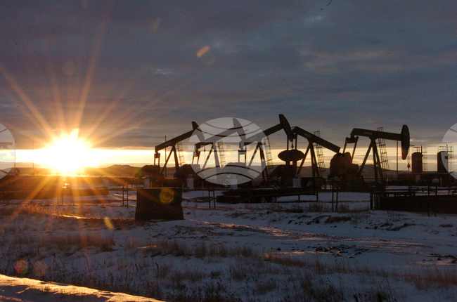 Петролът поевтинява в азиатската търговия днес