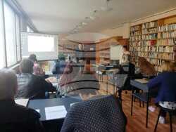 Снимка: Регионална библиотека „Дора Габе“ – гр. Добрич – Обучителен семинар за библиотекари от областта.