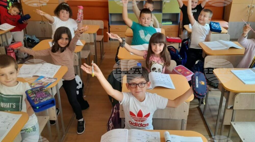 Второ СУ в Търговище започна иновативно обучение на първокласници