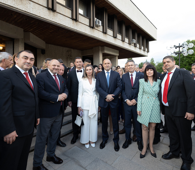 Президентът: България ще преуспява, когато на почит са образованието, науката и културата, а талантът, трудолюбието и почтеността получават обществено признание