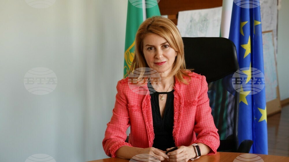 Кметът на Габрово Таня Христова отправи лично послание към абитуриентите