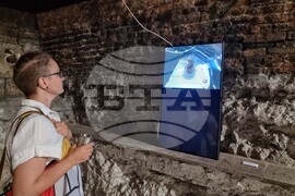 Варна - Форум „Буна“ - изложба „Природата на връзките“