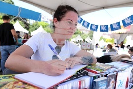 Пролетен панаир на книгата - "Среща с автограф" - „Тотко и трите изпитания. Изпитание 2“ - Тина Маркова