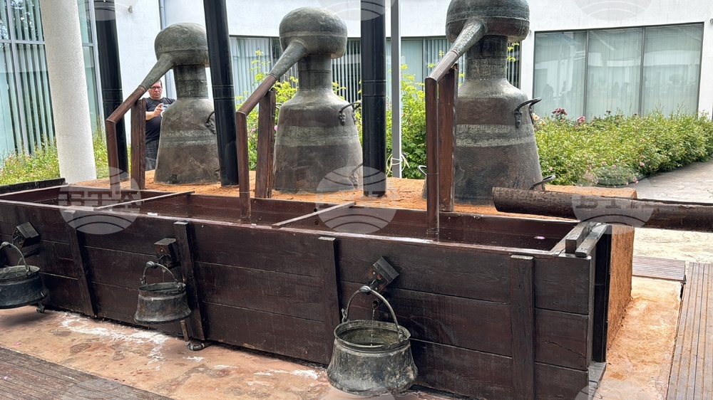 Казанлък - Музей на розата - розоварене