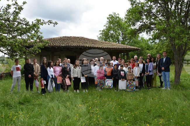 Сърбия - Село Извор - Ден на светите братя Кирил и Методий, на българската азбука, просвета и култура и на славянската книжовност