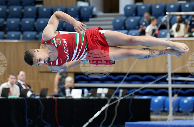 Божидар Златанов и Димитър Димитров спечелиха по два златни медала на финалите на отделните уреди на Държавното първенство по спортна гимнастика 