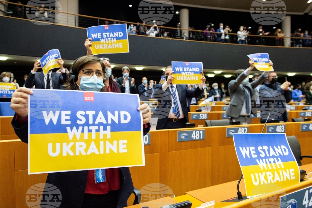 Европейският парламент прие с голямо мнозинство резолюция в подкрепа на Украйна