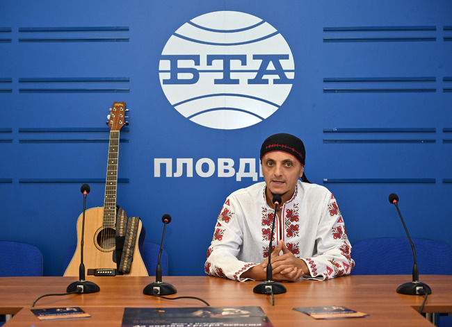 Трупа "Невидено" дебютират на голяма сцена с мюзикъла „Да опазиш Сребра невяста" в Античния театър в Пловдив