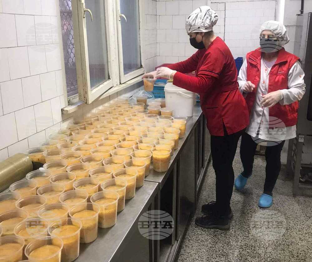 С нов проект за над 1,5 млн. лева община Тунджа ще продължи да осигурява безплатен топъл обяд на възрастни и социално слаби