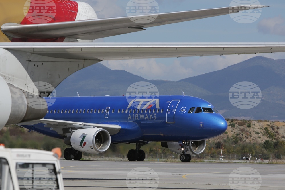 Летище София - авиокомпания - посрещане