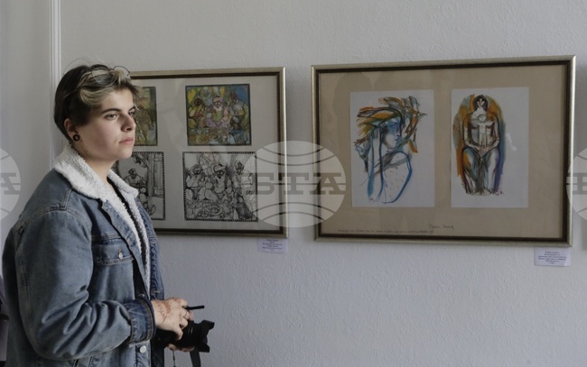 Изложба - „90 години Румен Скорчев“